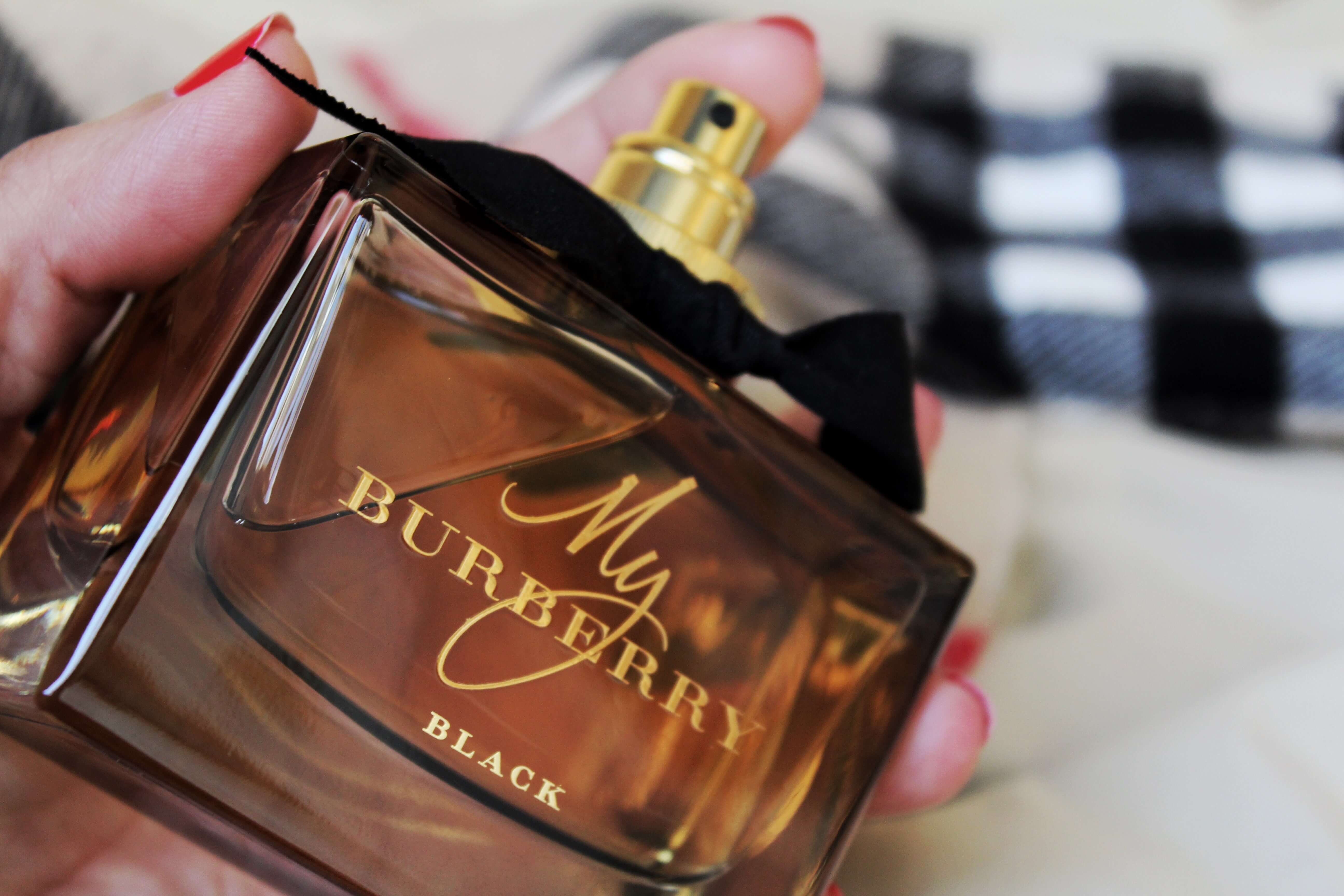 My Burberry Black Parfum 90 ml., ซื้อน้ำหอม, น้ำหอมพร้อมส่ง, น้ำหอมแท้พร้อมส่ง, น้ำหอมแท้ราคาถูก,ซื้อน้ำหอมให้แฟน,My Burberry Eau De Toilette 90 ml.,น้ำหอมผู้หญิง , น้ำหอมผู้หญิงกลิ่นไหนหอม , Burberry , My Burberry , edp , หรูหรา , ดอกไม้ , สดชื่น