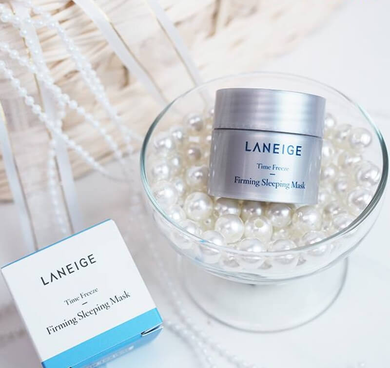 Laneige TIME FREEZE Firming Sleeping Mask 10 ml x 2 ชิ้น  สัมผัสประสบการณ์การยกกระชับผิวถึงขีดสุด ที่ผ่านการพิสูจน์ทางคลินิกแล้วว่าช่วยยกกระชับผิวให้เต่งตึง แลดูอ่อนเยาว์